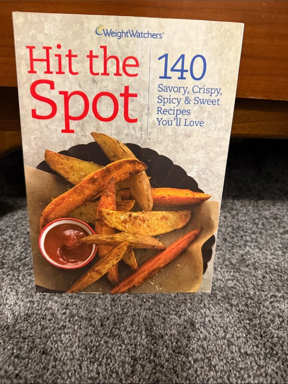 Weight Watchers Hit the Spot Cookbook - Red & Blue Accents